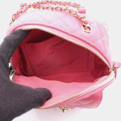 مملو�كة مسبقًا حقيبة ظهر شانيل ماتيلس جلد عجل محبب زهري