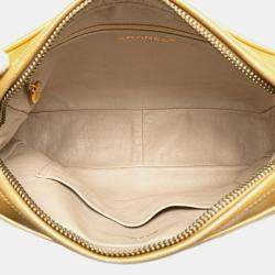 مملوكة مسبقًا حقيبة كتف سلسلة كرة كوكو ماتيلس شانيل جلد خروف ذهبي