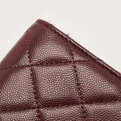 مملوكة مسبقًا Chanel CC Burgundy Quilted Caviar Leather Wallet On Chain