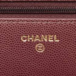 مملوكة مسبقًا Chanel CC Burgundy Quilted Caviar Leather Wallet On Chain