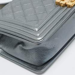 Pre Owned حقيبة شانييلا قلاب جلد مبطن معدني رمادي متوسط بويا