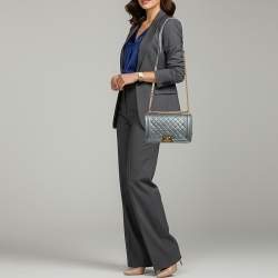 Pre Owned حقيبة شانييلا قلاب جلد مبطن معدني رمادي متوسط بويا