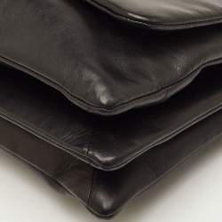 مملوكة مسبقًا حقيبة يد شانيل ماكسي كلاسيكي جلد مبطن حمراء 3