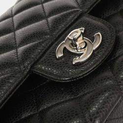 مملوكة مسبقًا حقيبة كتف شانيل كلاسيكية قلاب مزدوج سوداء جلد عجل متوسطة