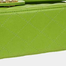 مملوكة مسبقًا Chanel Classic Double Flap Medium Green Lambskin Leather Shoulder Bag