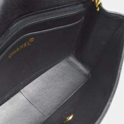 مملوكة مسبقًا Chanel Diana Medium Black Calfskin Leather Chain Shoulder Bag