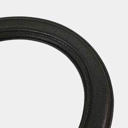 مملوكة مسبقًا حقيبة يد شانيل جلد عجل سوداء