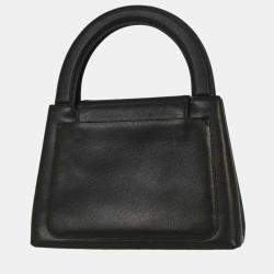 مملوكة مسبقًا حقيبة يد شانيل جلد عجل سوداء