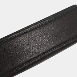 مملوكة مسبقًا حقيبة يد شانيل جلد عجل سوداء