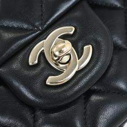 Pre Owned Chanel Black Lambskin Single Flap Shoulder Bag