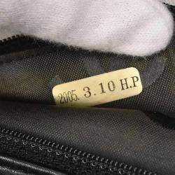 مملوكة مسبقًا حقيبة يد شانيل جلد عجل أسود بغرز برية