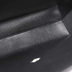 مملوكة مسبقًا حقيبة شانيل بمقبض علوي من جلد العجل باللون الأسود