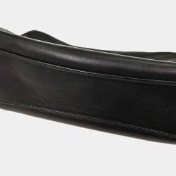 مملوكة مسبقًا Chanel Black Calfskin Signature 2way Handbag