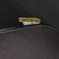 مملوكة مسبقًا حقيبة شانيل يد فانيتي جلد لامع أسود