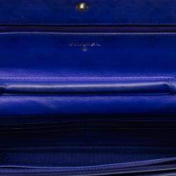 Pre Owned محفظة شانيل بلو سي سي مبطنة من جلد العجل فاخرة بسلسلة