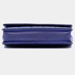 Pre Owned محفظة شانيل بلو سي سي مبطنة من جلد العجل فاخرة بسلسلة