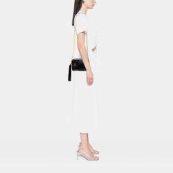 Pre Owned حقيبة كاميرا شانييل سي سي جلد حملاء مضلعة سوداء مع شراشيب