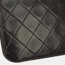 مملوكة مسبقًا حقيبة كتف شانيل جلد خروف أسود قفل صغير كاملة بغطاء