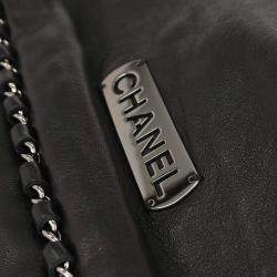 Pre Owned حقيبة شايانيل هوبو بسلسلة فاخرة حول الجلد الأسود الخروف