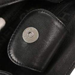 Pre Owned حقيبة شايانيل هوبو بسلسلة فاخرة حول الجلد الأسود الخروف