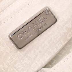 مملوكة مسبقًا Chanel Gold Calfskin Handbag