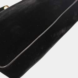 مملوكة مسبقًا حقيبة كتف شانييل قماش مخملي أسود