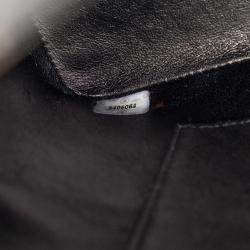 Pre Owned حقيبة شانيل سوداء كافيار ميداليون توت