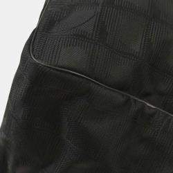 مملوكة مسبقًا حقيبة شانيل سوداء نسيج جاكار نايلون خط سفر توت