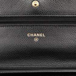 مملوكة مسبقًا Chanel Black CC Quilted Caviar Wallet on Chain