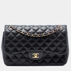 مملوكة مسبقًا Chanel Black Jumbo Classic Lambskin Double Flap