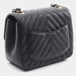 Pre Owned Chanel Chevron V-Stitch Black Lambskin Leather Shoulder Bag