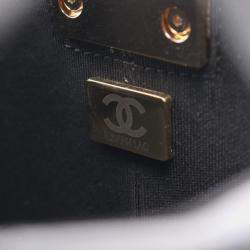 مملوكة مسبقًا حقيبة شانيل ماتلاسي صغيرة فانيتي كتف جلد أسود