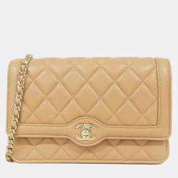 Pre Owned Chanel Beige Leather Chain Wallet