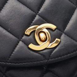 Pre Owned Chanel Matelasse Backpack Bag In Lambskin Leather Black