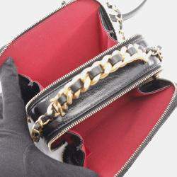 مملوكة مسبقًا Chanel Matelasse Shoulder Bag Leather Black