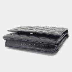 مملوكة مسبقًا محفظة بسلسلة شانيل تايملس كلاسيك لاين جلد أسود