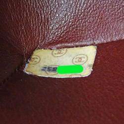 مملوكة مسبقًا Chanel Shoulder Bag V-Stitched Lambskin Black With Gold Hardware And Double Chain