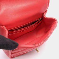 Pre Owned Chanel Chevron V-Stitch Lambskin Leather Shoulder Bag