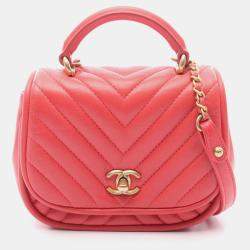 Pre Owned Chanel Chevron V-Stitch Lambskin Leather Shoulder Bag