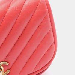 Pre Owned Chanel Chevron V-Stitch Lambskin Leather Shoulder Bag