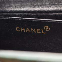 Pre Owned Chanel Matelasse Handbag In Patent Leather Green