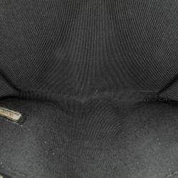 مملوكة مسبقًا Chanel Black Bull Leather Studded Zip Wallet