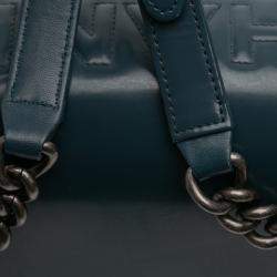 Pre Owned حقيبة شانيل بوي قلاب جلد عجل مزجج متوسط قديم أزرق