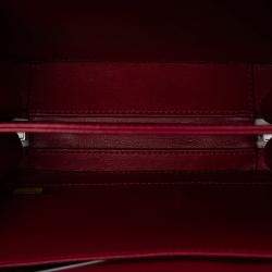 Pre Owned Chanel White Small Caviar Striped CC Filigree Vanity Case