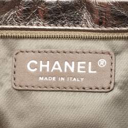 مملوكة مسبقًا حقيبة كلتش شانيل حقيبة يد سلسله فضية جلد مطوي