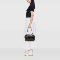 Pre Owned حقيبة كاميرا متوسطة من شانيل 2.55 ريإيشو جلد العجل الأسود مبطن العتيق