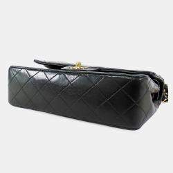 Pre Owned حقيبة شانيل كلاسيكية مزدوجة الغطاء صغيرة من جلد الخروف أسود