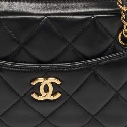 مملوكة مسبقًا Chanel CC Mini Black Quilted Leather Camera Bag
