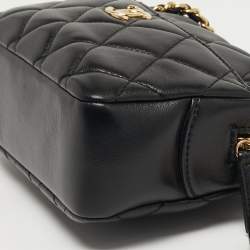 مملوكة مسبقًا Chanel CC Mini Black Quilted Leather Camera Bag