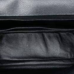 Pre Owned حقيبة شانيل ماكسي كلاسيك كافيار فلاب مفرد أسود